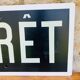 Panneau de gare « Arrêt »