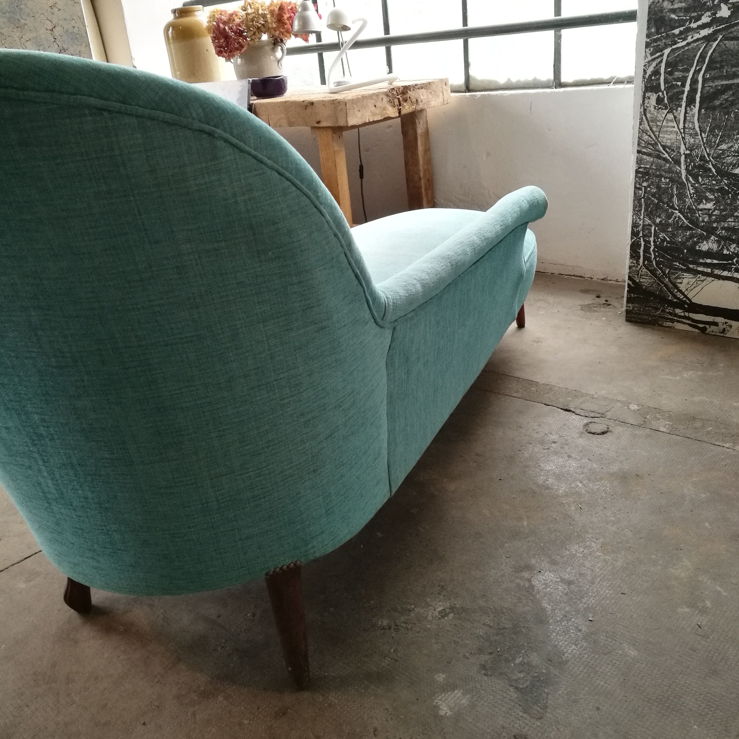 Meridian, velvet bench