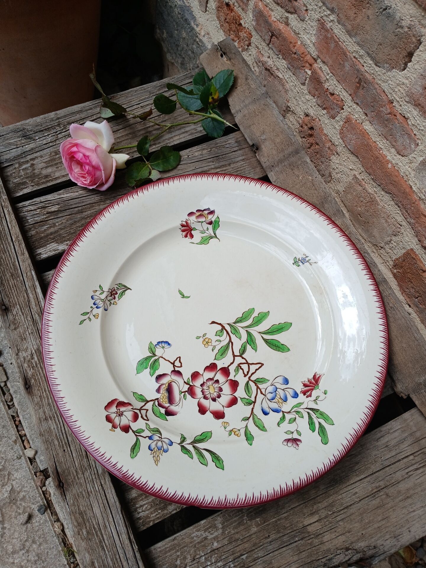 Old plate U&C Sarreguemines