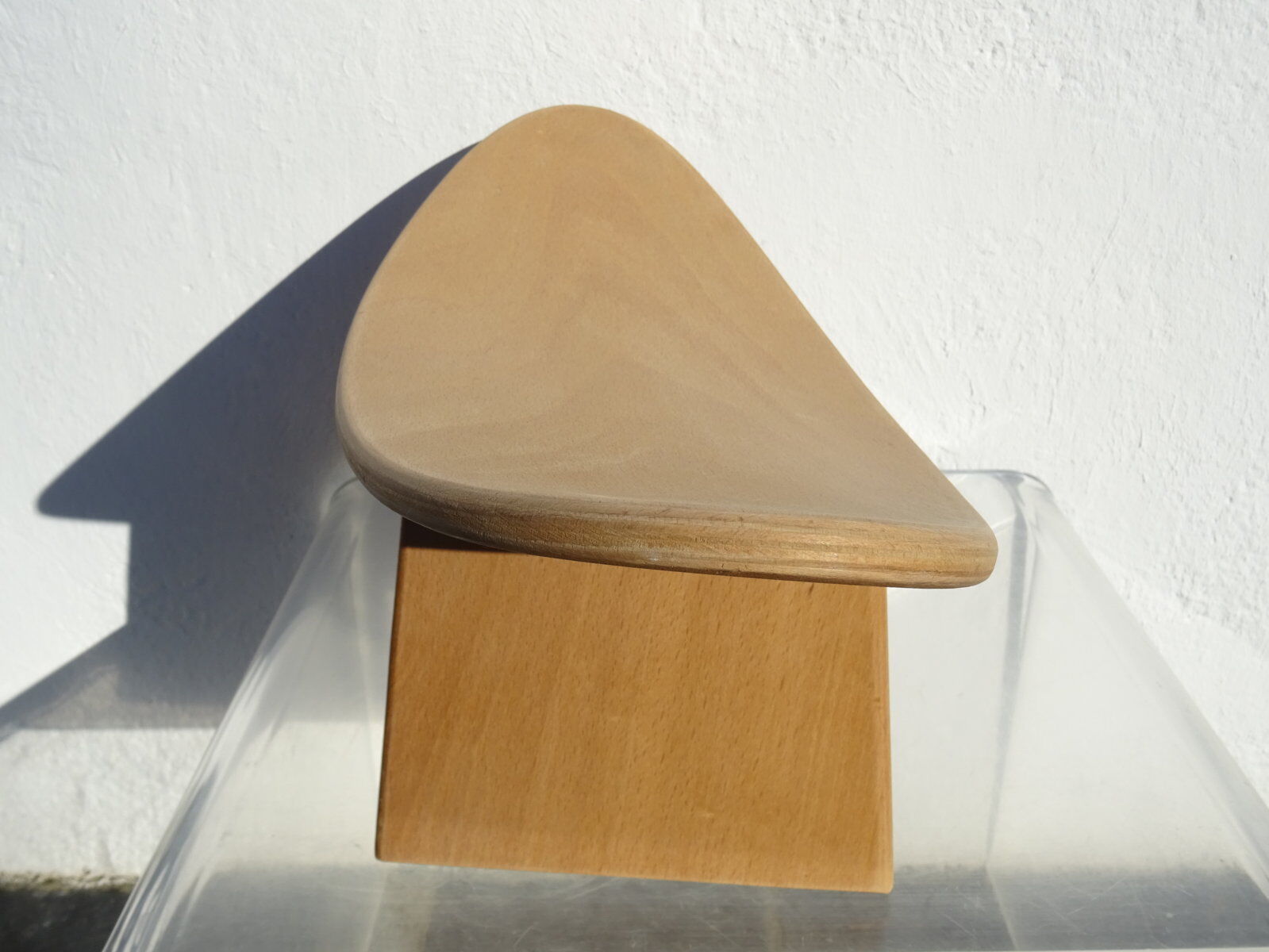 Shoggi stool by Alain Gaubert
