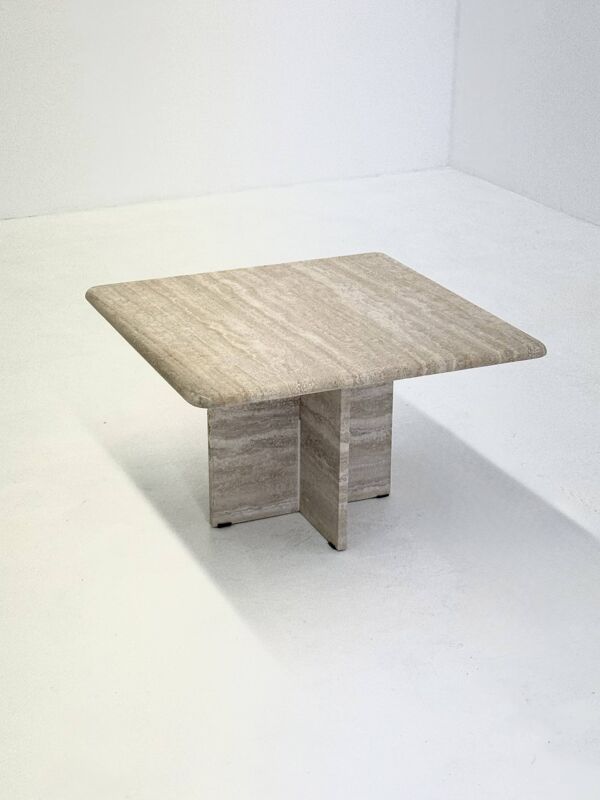 Table basse carrée vintage en travertin