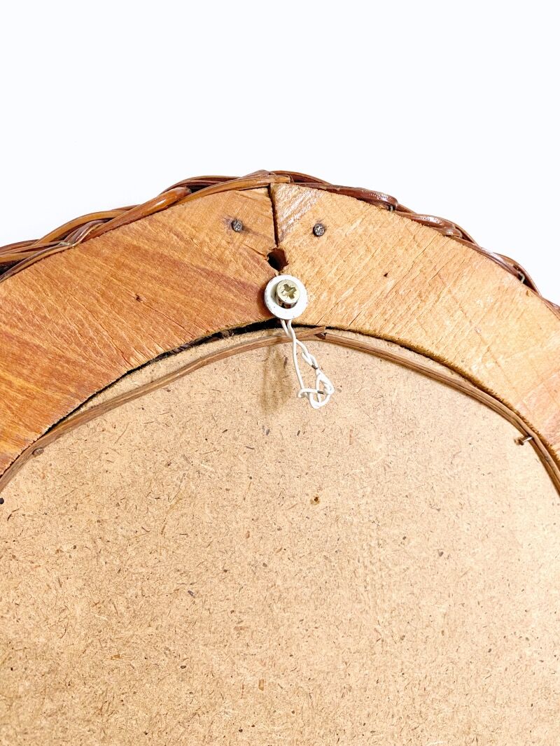 Oval mirror in braided wicker