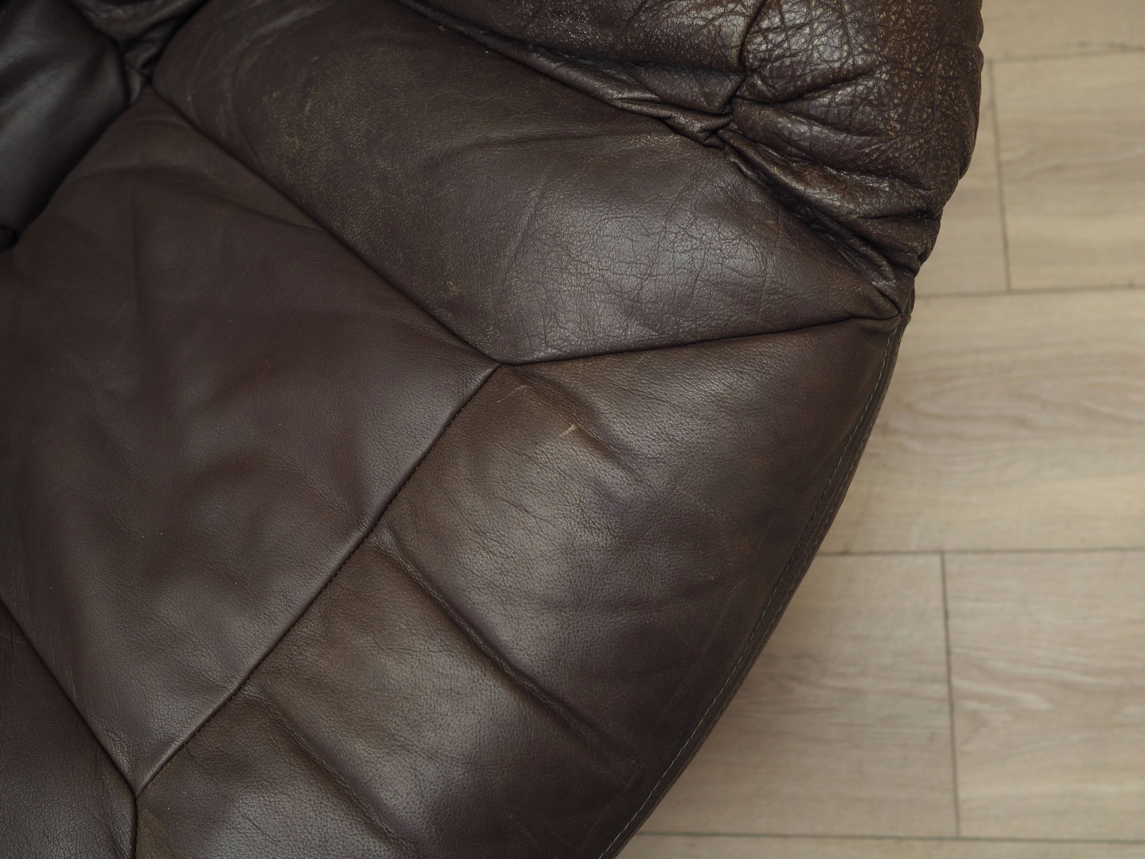 Leather swivel armchair, Danish design, 1960s, designer: H.W. Klein, manufacture: Bramin