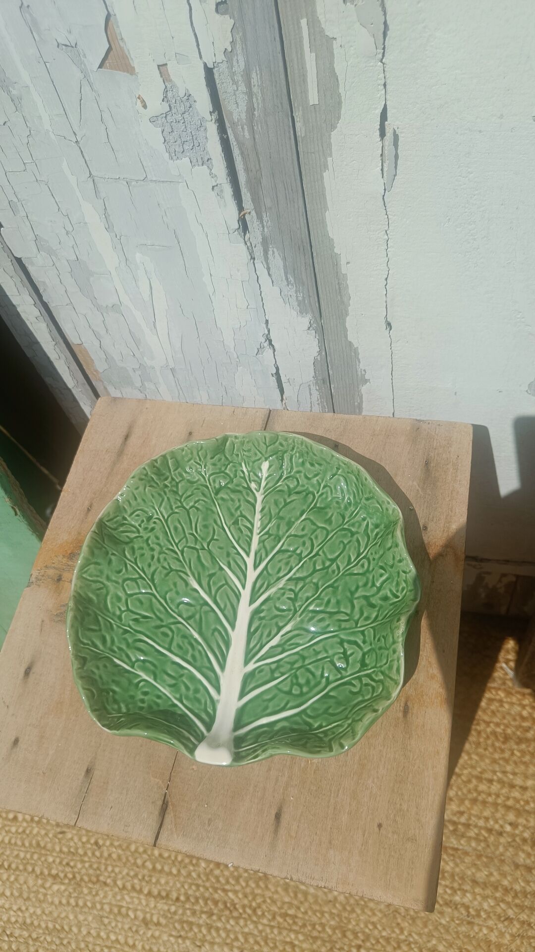 Vintage cabbage slipware plate