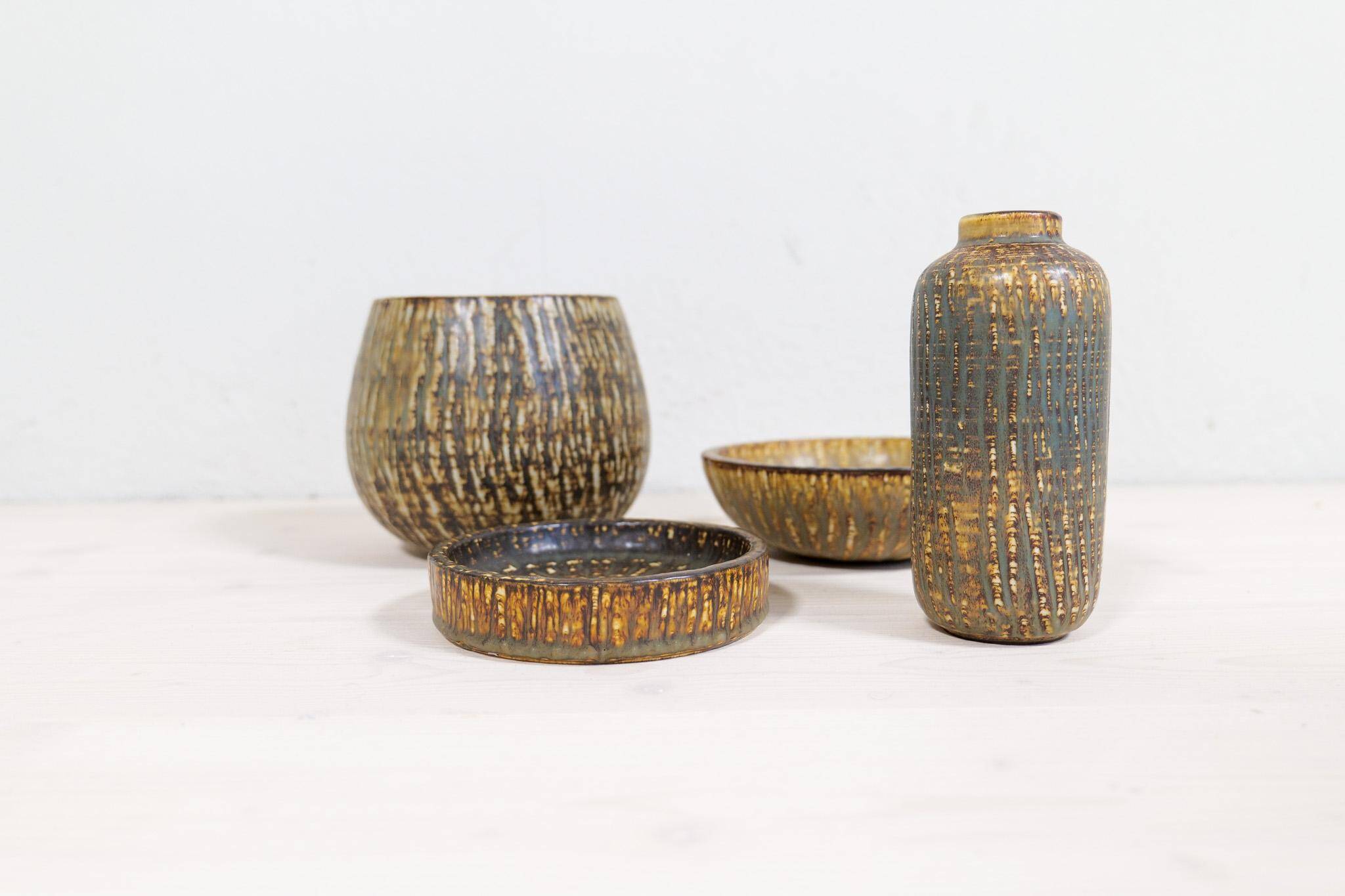 Modern Ensemble from the Mid-Century of 4 Ceramic Pieces Rubus Gunnar Nylund Rörstrand, Sweden