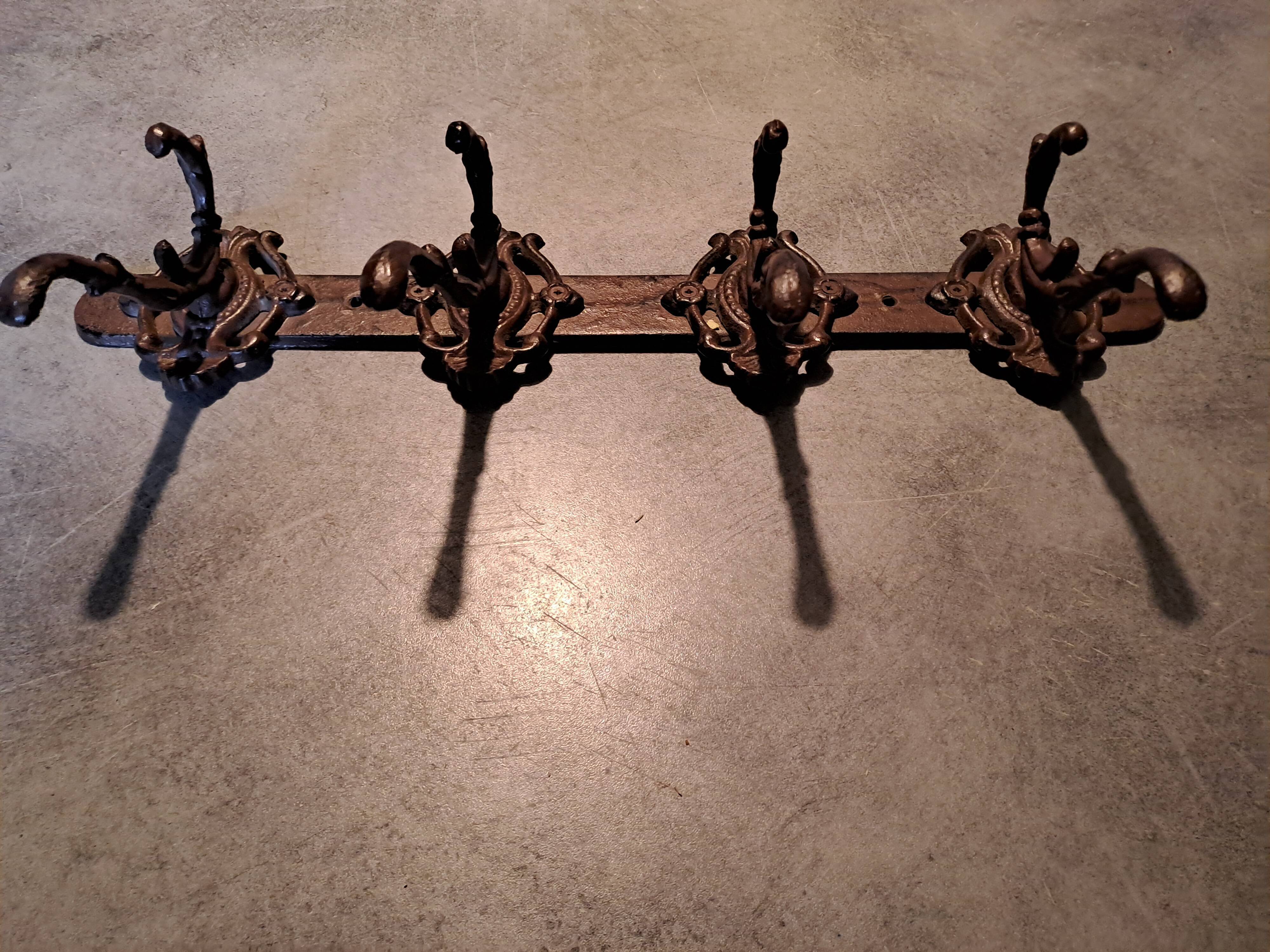Coat rack hook X 4 Cast iron France folk art 50'S vintage metallic decoration