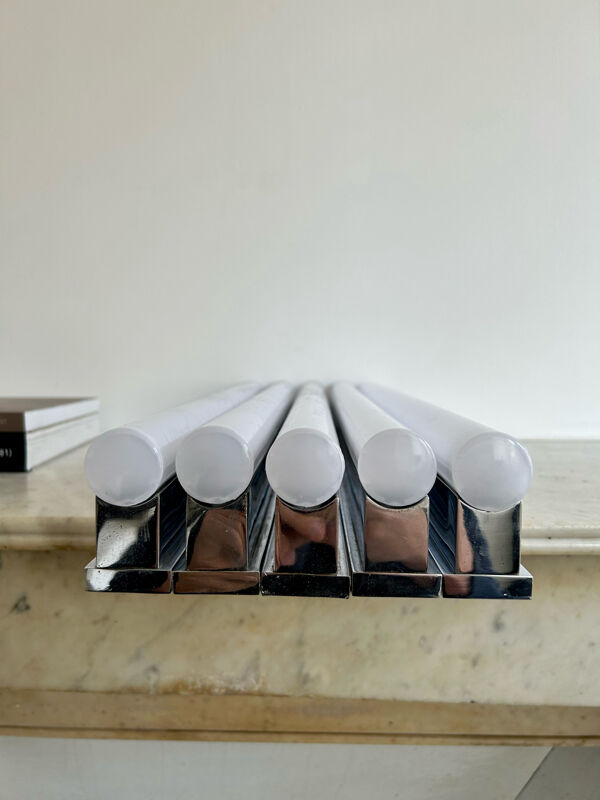 Suite de 5 appliques modernistes Perzel, chrome et Néon, Art deco 1930