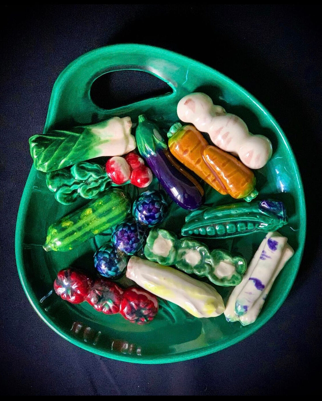 Vegetable knife holder service