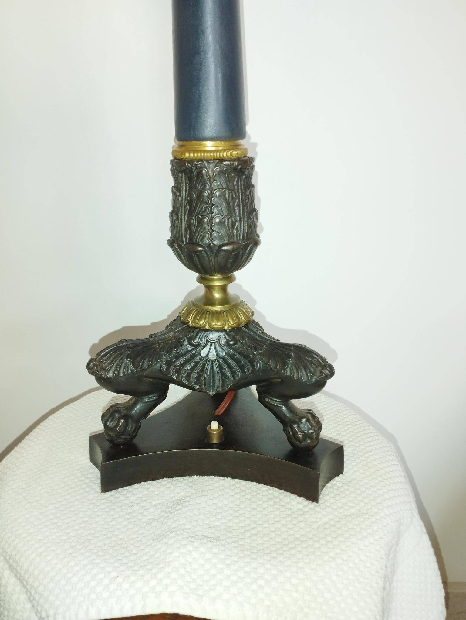 Antique lamp base with lion's paw - Restoration Period - Empire