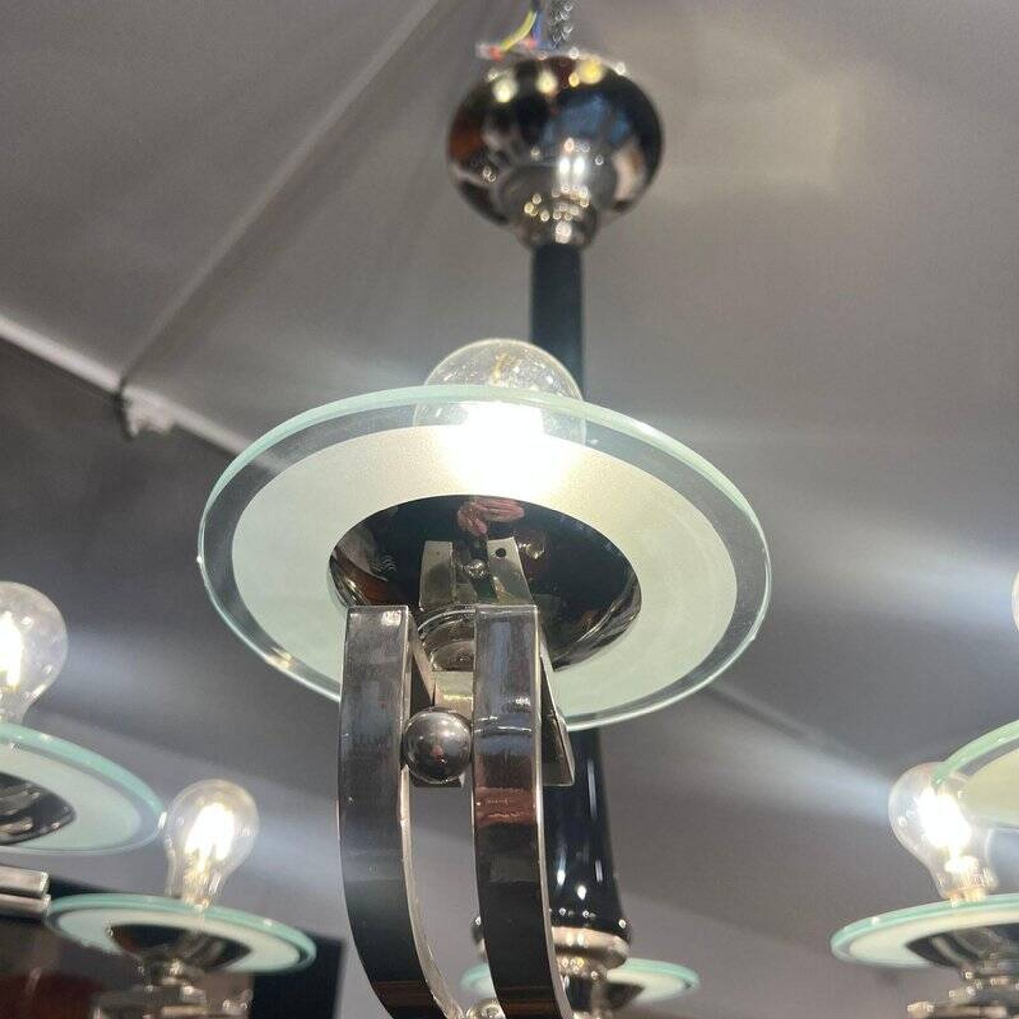 Chandelier Art Déco en laque noire et verre, 1930