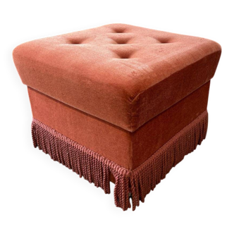 Vintage old pink pouf / chest / footrest with fringes
