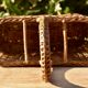 Panier porte-bouteilles en osier vintage