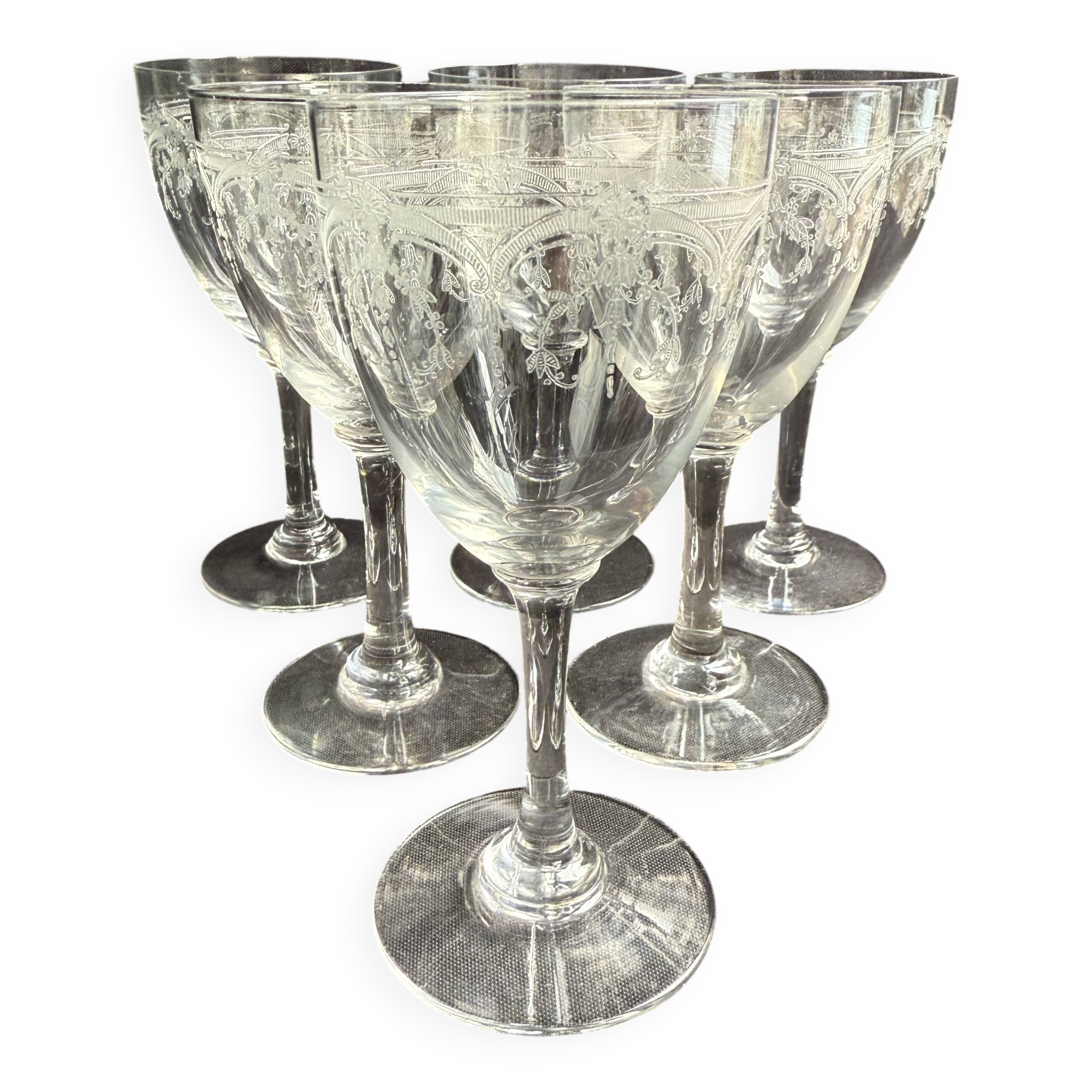 6 Saint Louis Manon wine glasses