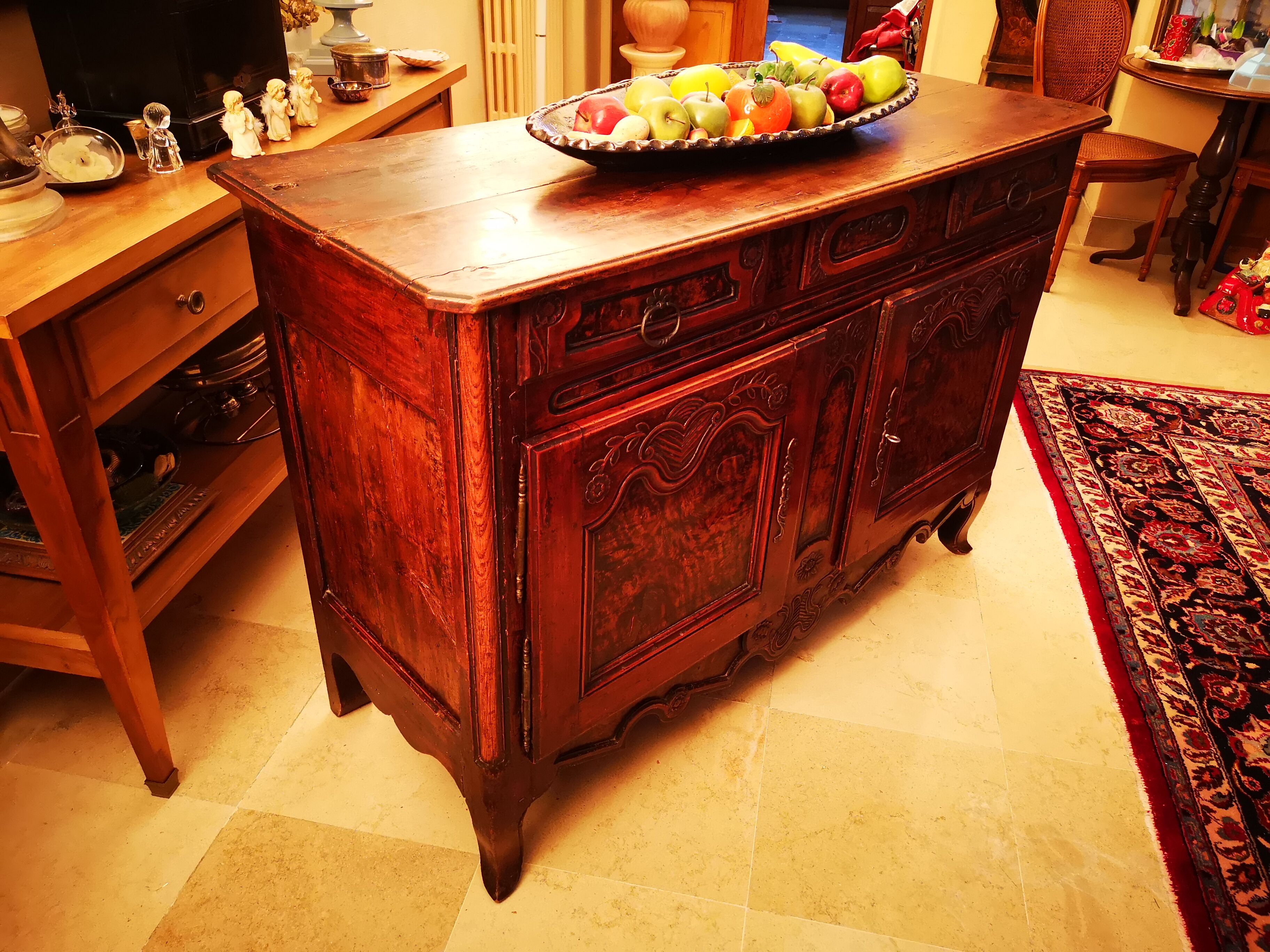 Buffet bas de style Louis XV