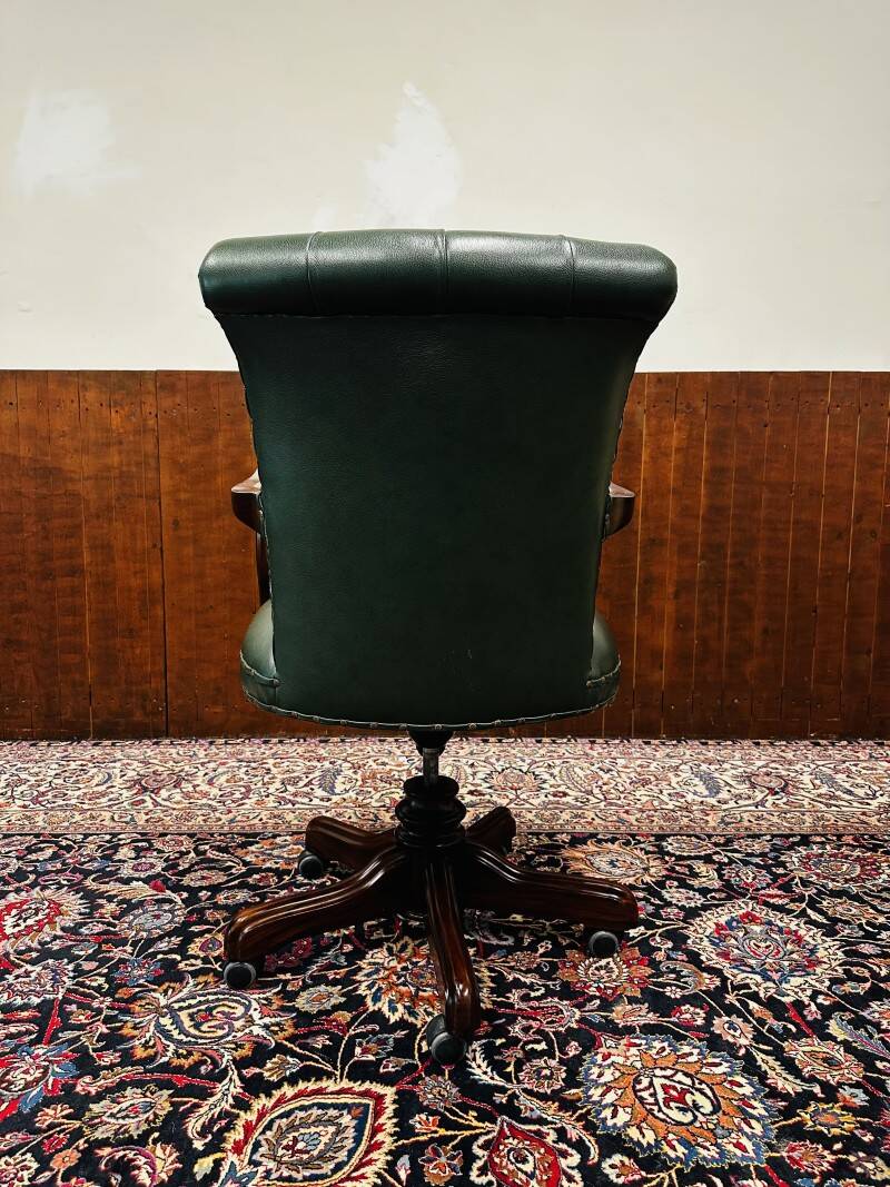 English Chesterfield Office Chair Desk chair green