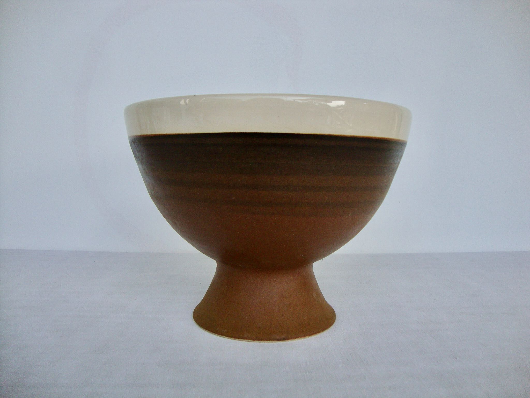 Enamelled sandstone salad