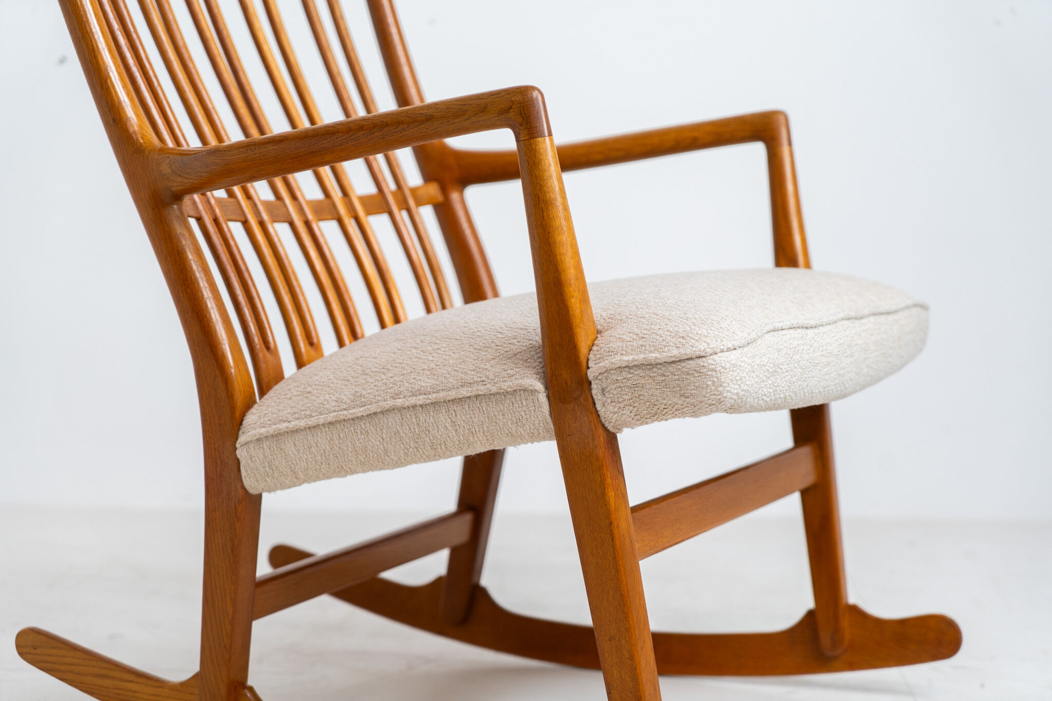 “ML33” rocking chair by Hans J. Wegner for A. Mikael Laursen