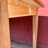 Spindle leg truss table
