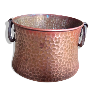Copper pot cache