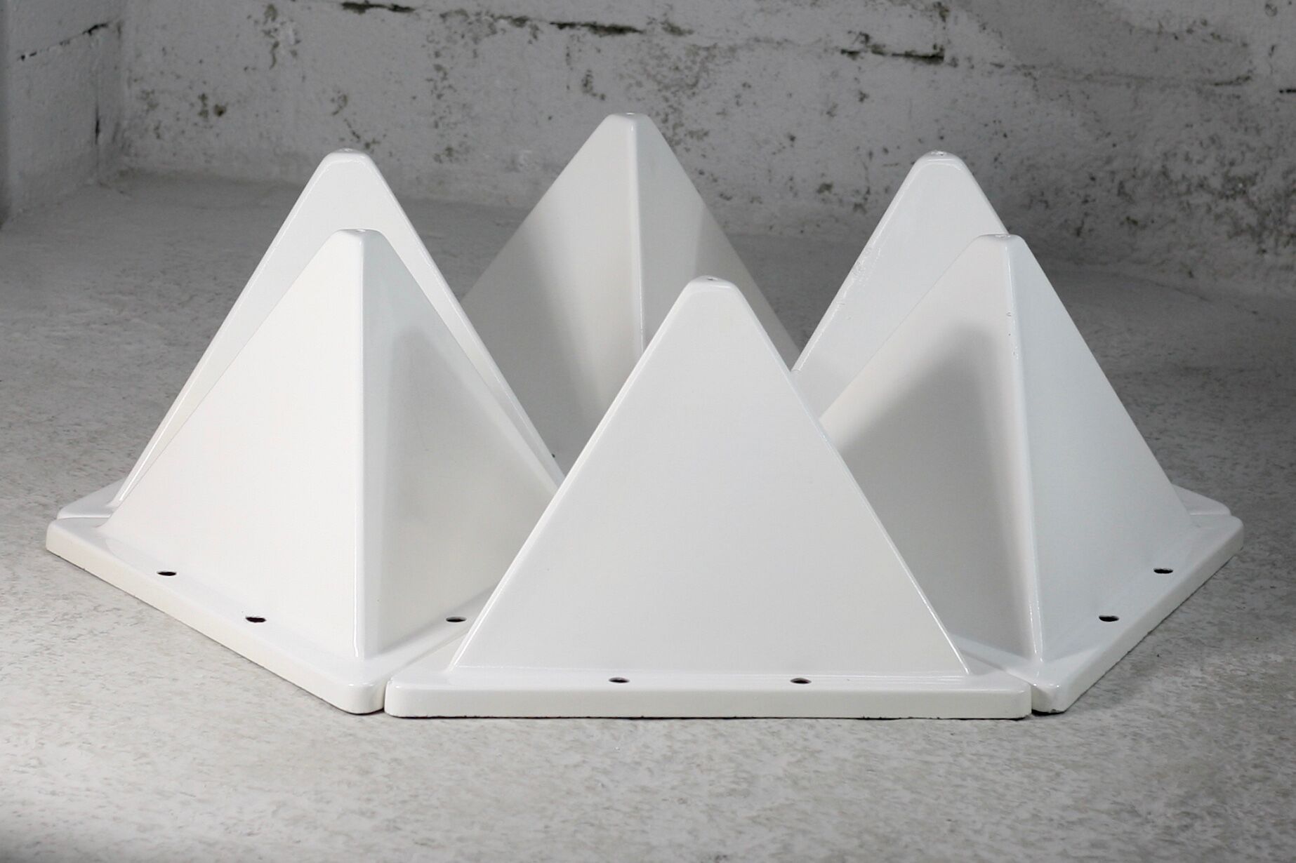 Fiberglass circa 1970. 6 tetrahedron-shaped elements. France.