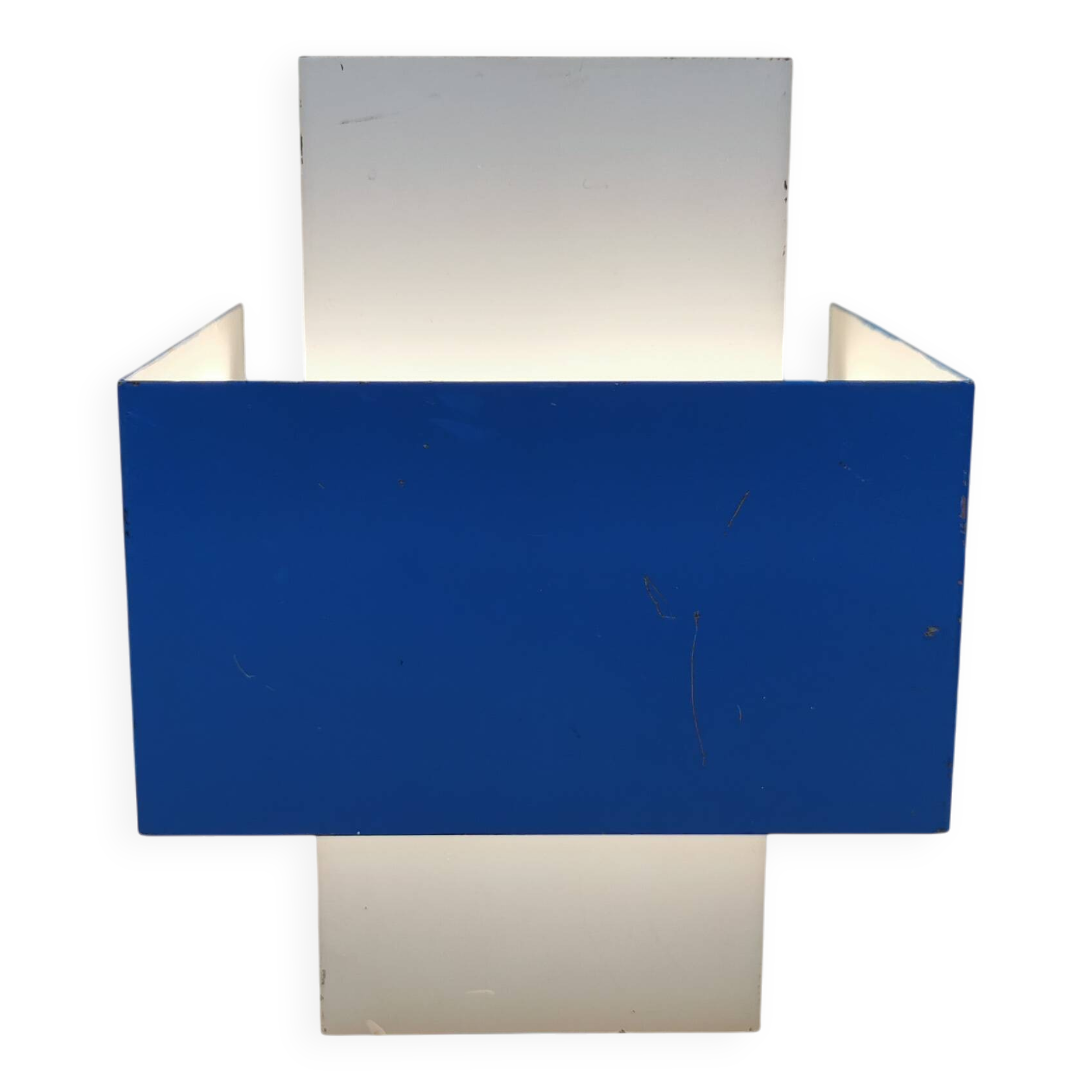 Wall lamp attributed to Louis Kalff for Phillips in the early 1960s.