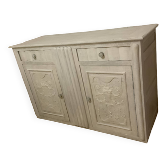 Customized chest