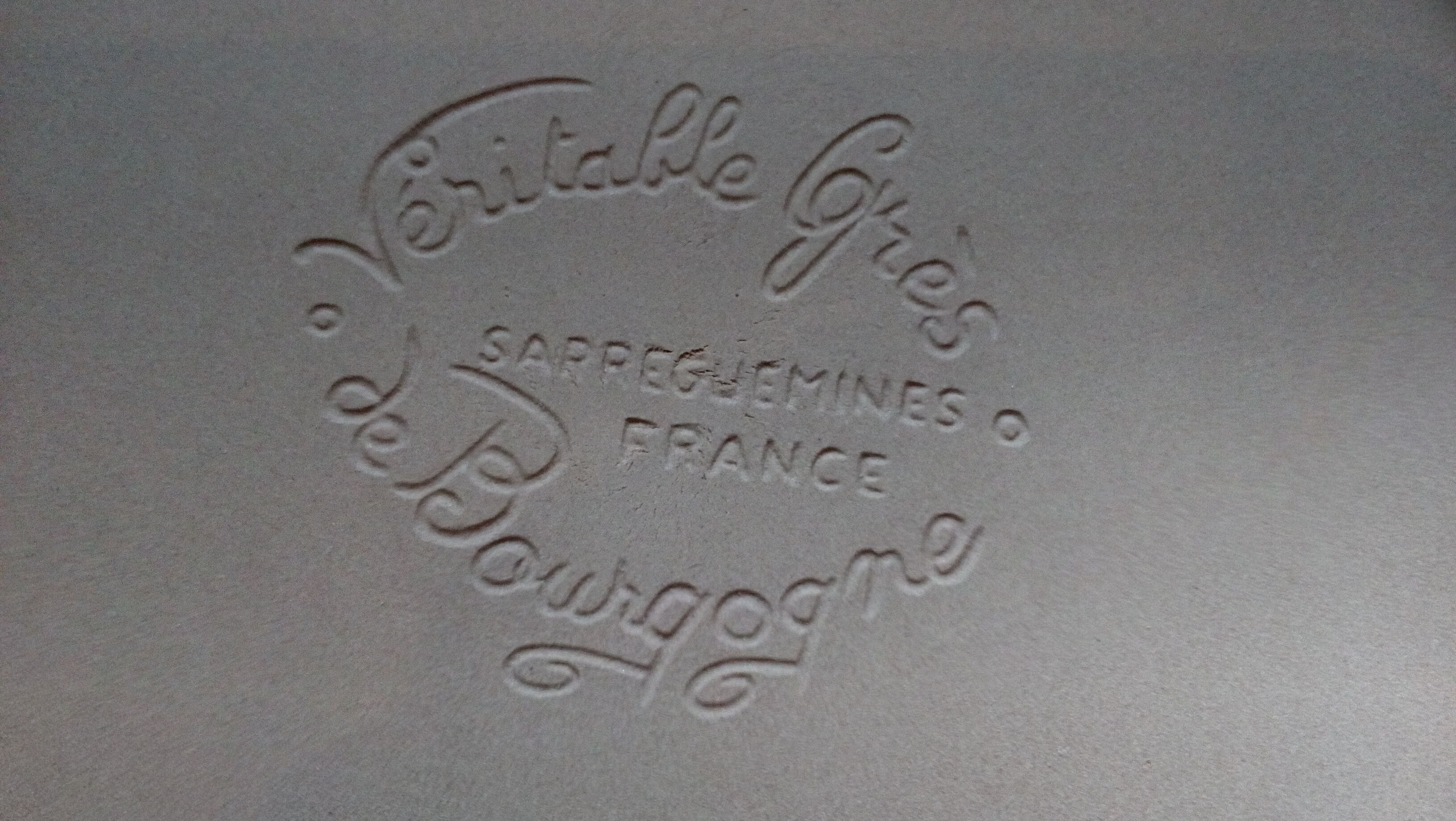 Set of 6 flat plates in sandstone