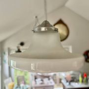 Suspension en opaline 1940