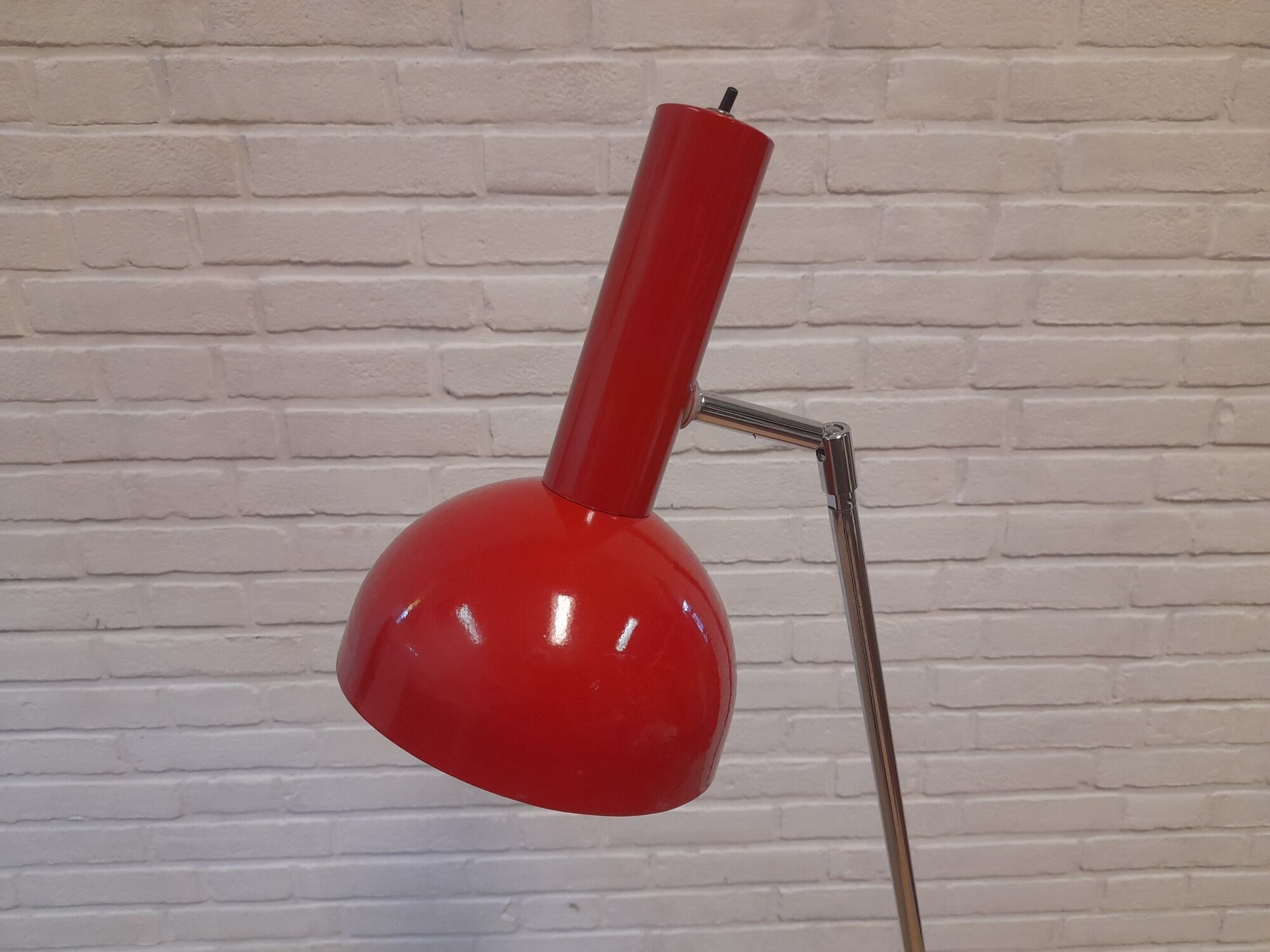 Hala adjustable floorlamp