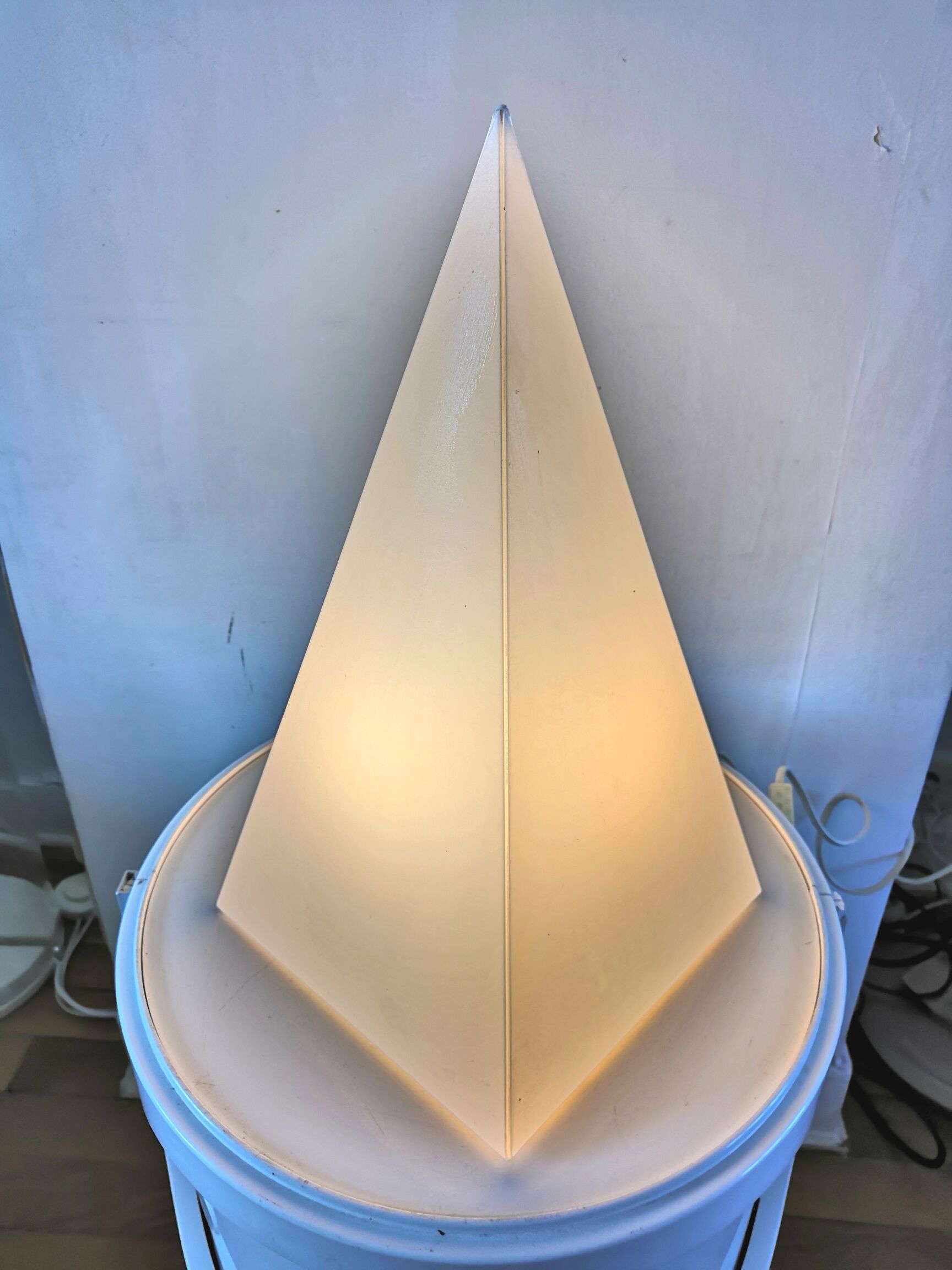 Pyramid lamp signed Woja Holland design 80, 35 cm