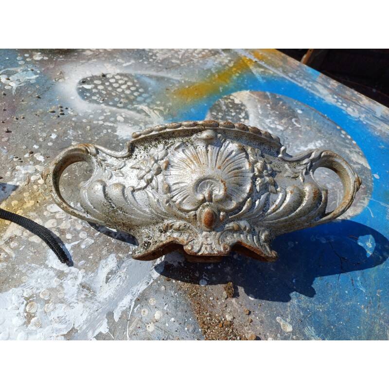 2 cast iron planters from 1900 from Charleville-Mézières, rockery style