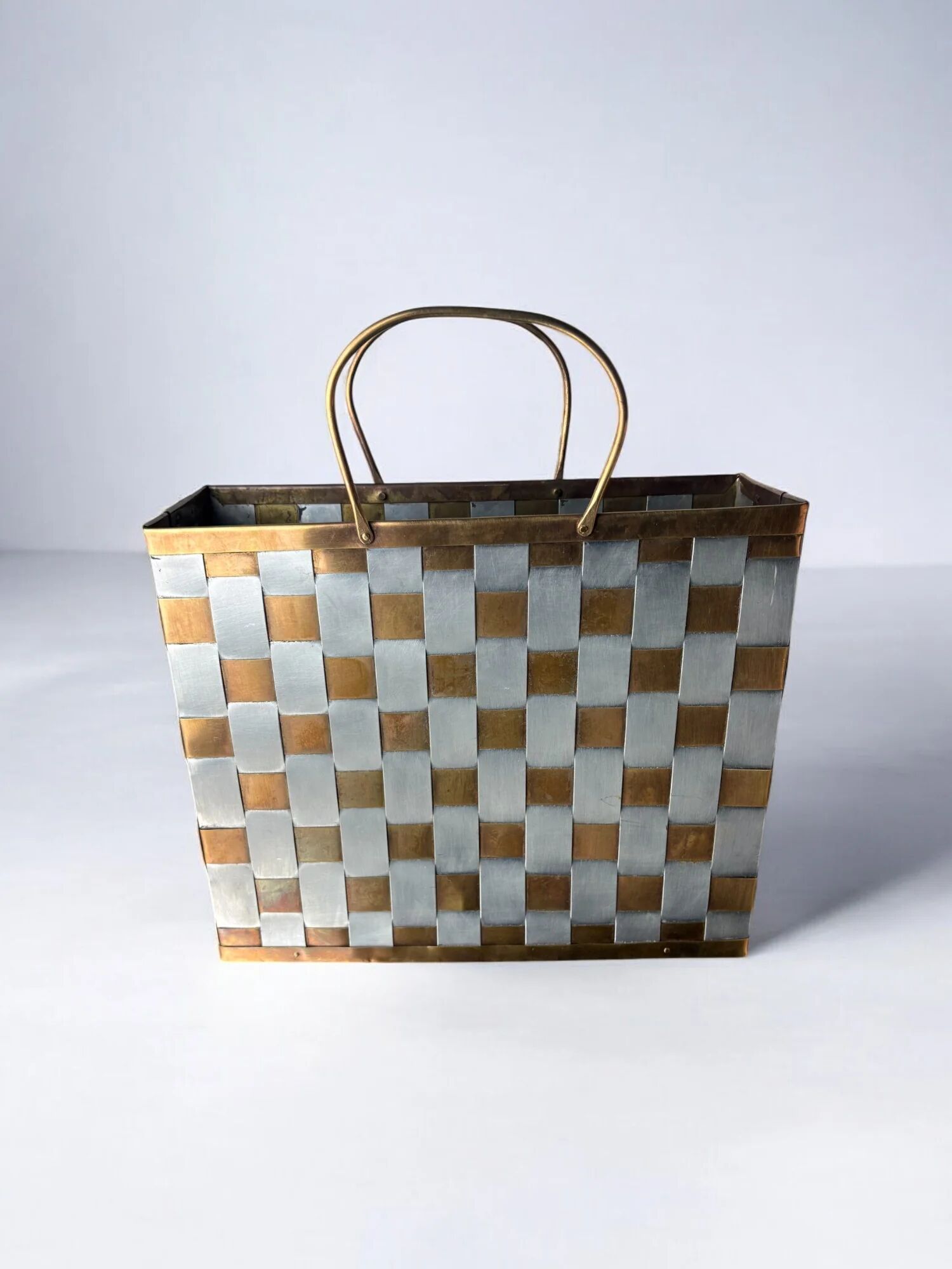 Paul Evans style magazine rack, 1970s, Italy