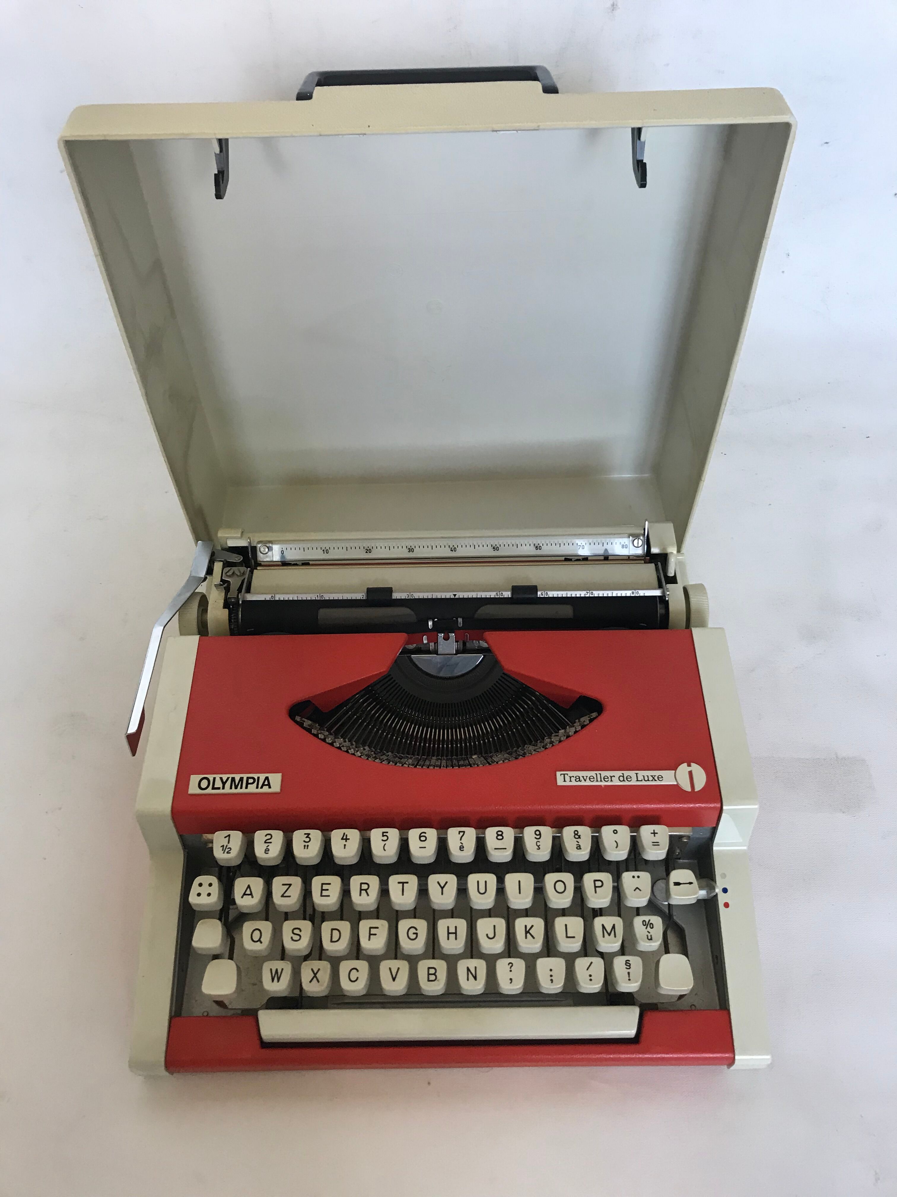 Typewriter, Olympia Traveller de Luxe
