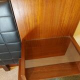 Scandinavian bed in rosewood with built-in bedside