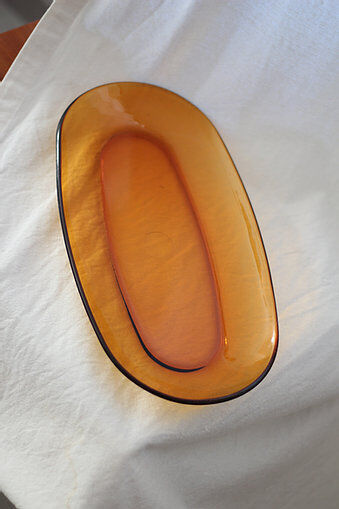 Glass dish
