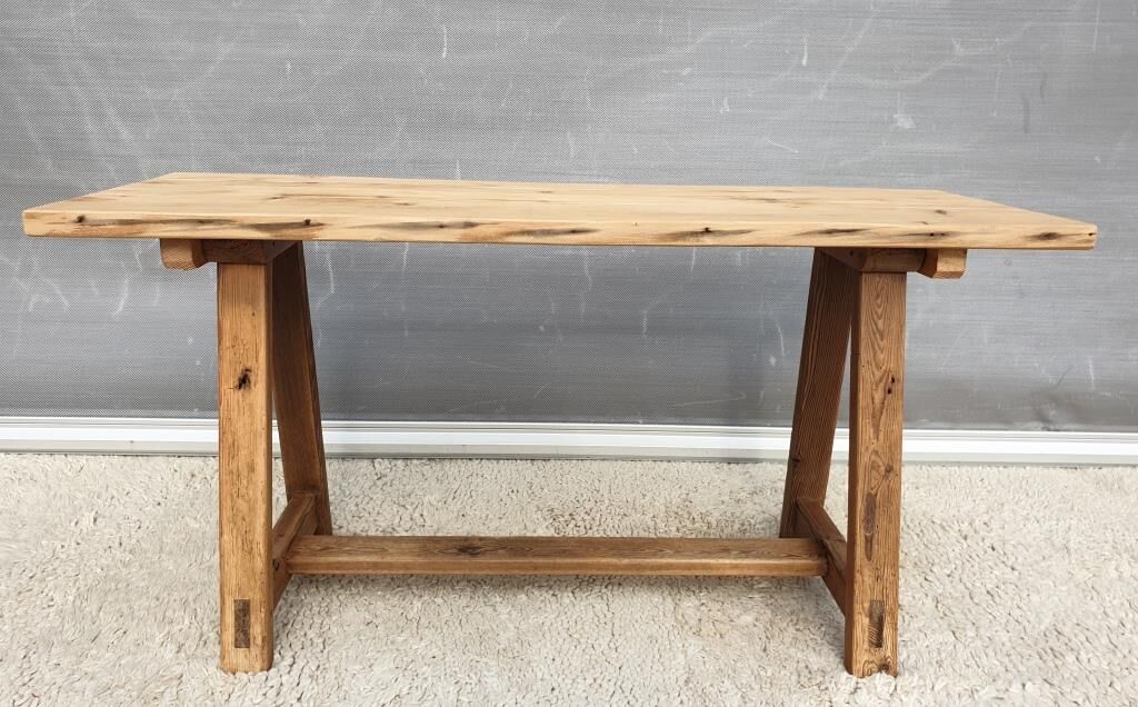 Coffee table workshop trestle Pine