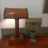 Desk lamp