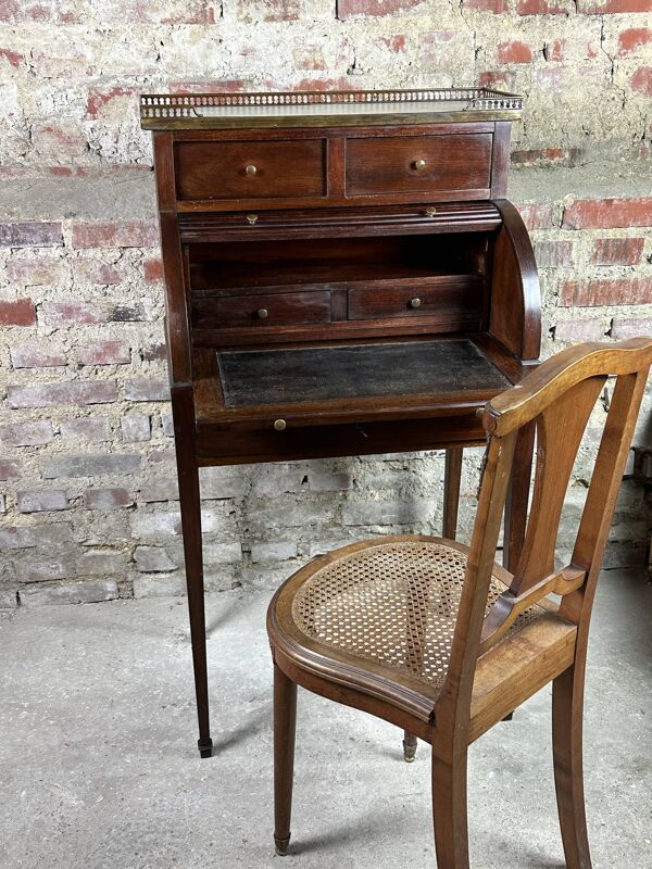 Bureau cylindre de style Louis XVI en acajou années 1900