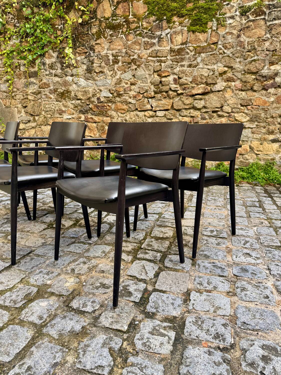 Happy Chairs Andreu World Lievore Altherr Molina