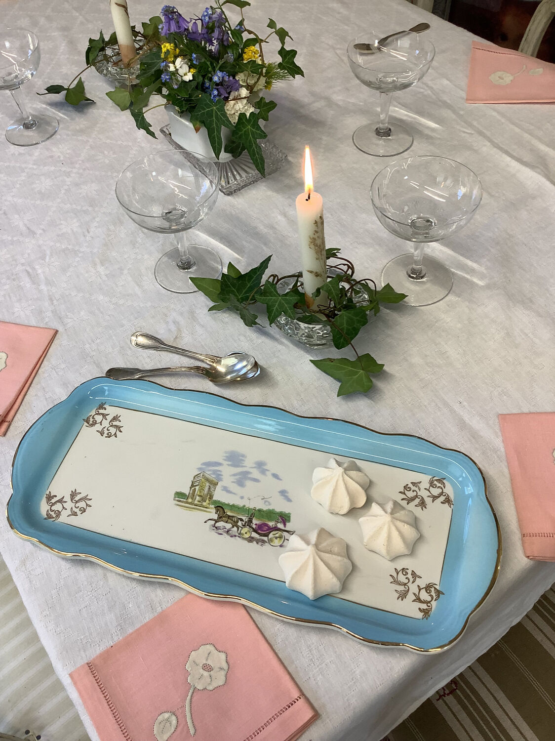 Porcelain cake dish France Badonviller
