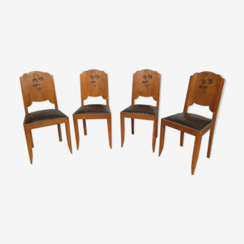 Suite de 4 chaises des années 60 en chêne