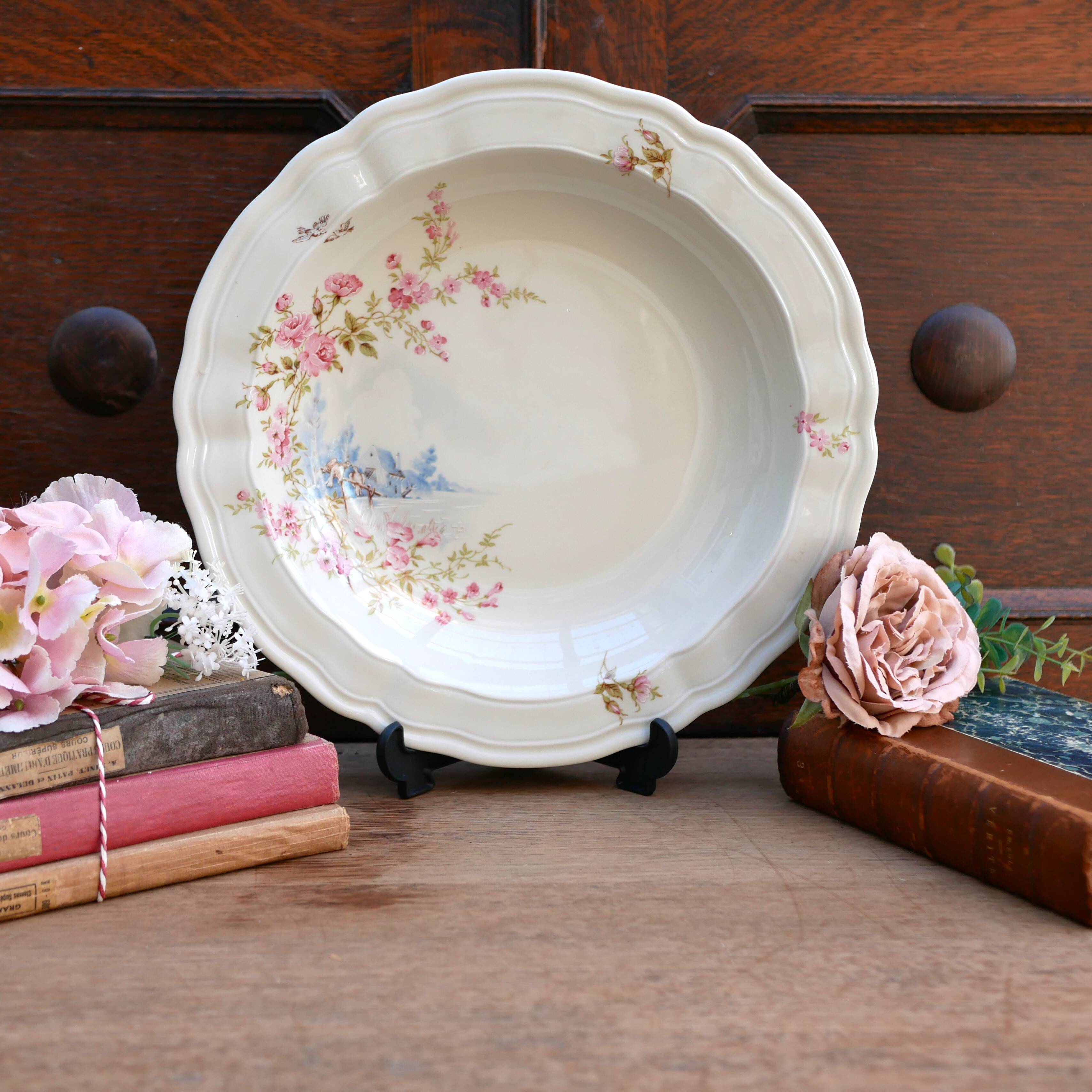Large hand-painted Art Deco bowl from Limoges
