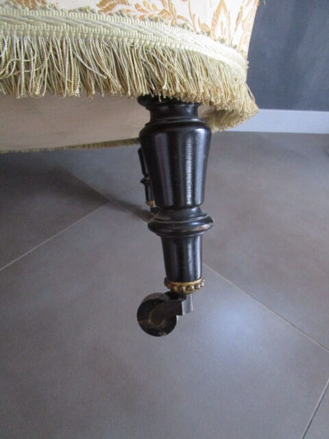Fauteuil bergère de style Louis XV