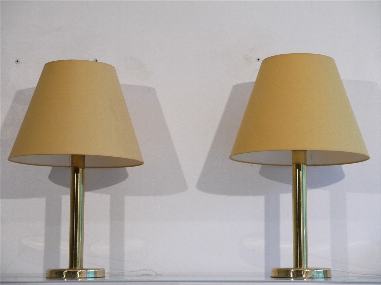 Paire de lampes vontage scandinaves en laiton 1970