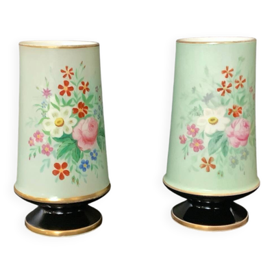 Paire De Vases Porcelaine De Paris XIXe Décor Fleurs