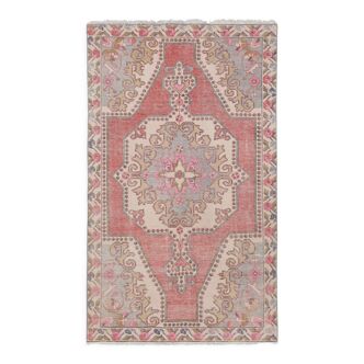 Vintage Turkish rug from Oushak, handwoven 129x213 cm