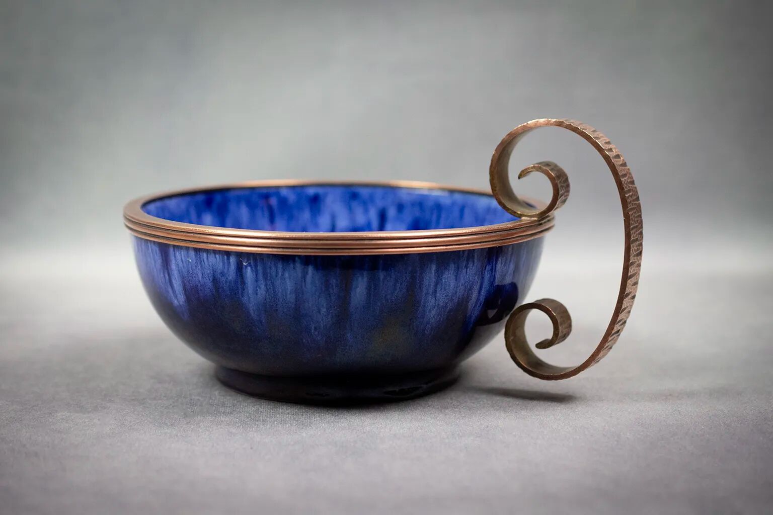 Art Nouveau cup "Marquise de Sévigné" by André Villien, circa 1910