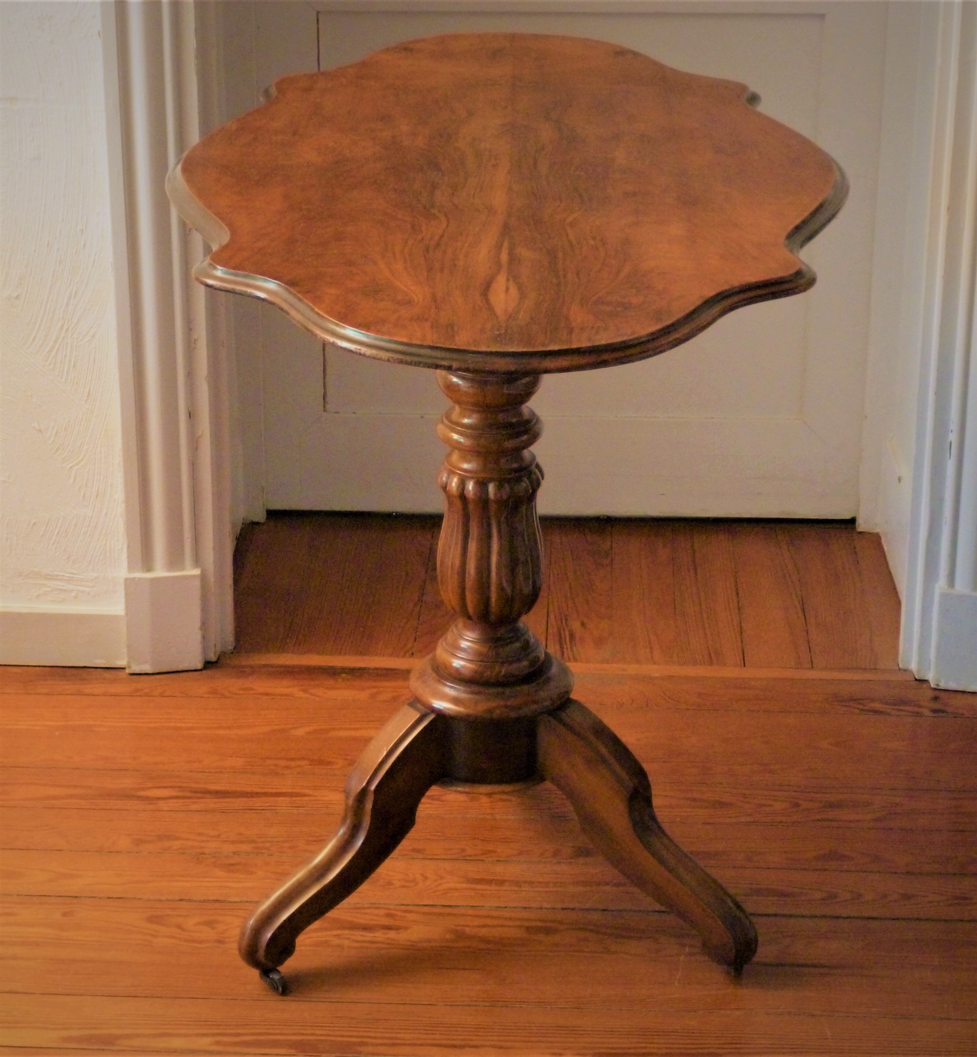 Louis Philippe-era mahogany healing, with a tilting tray