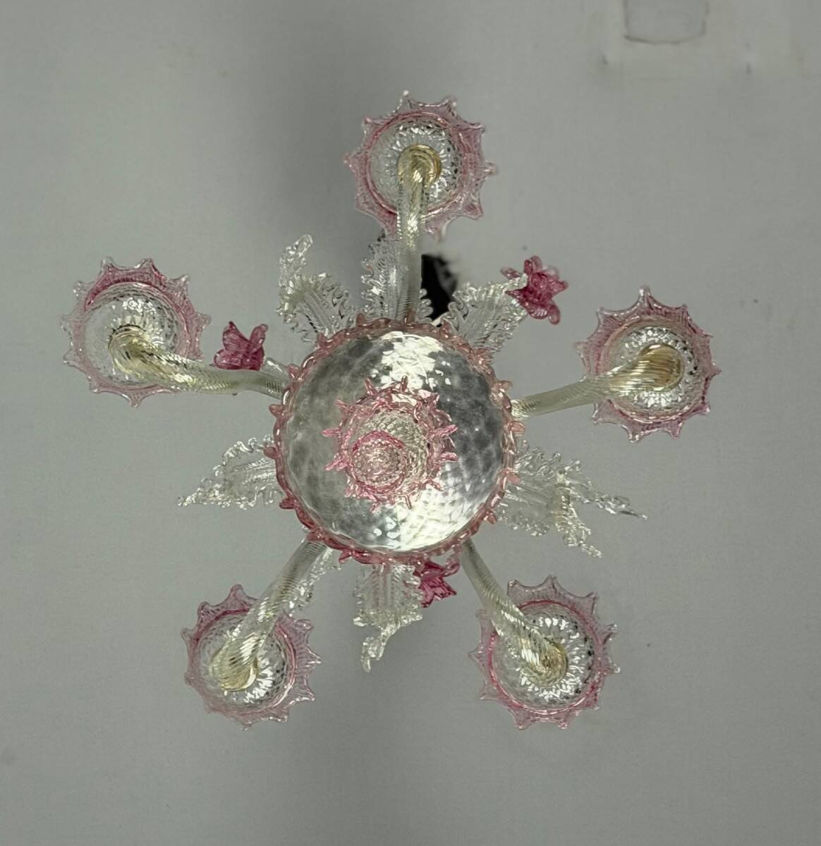 Small Venetian chandelier in colorless and red Murano glass, circa 1950
