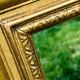 Miroir en bois doré - 79x68cm
